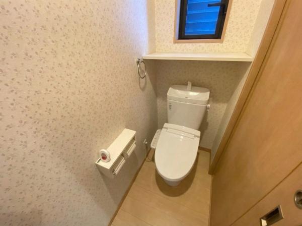 �g�C�� ���ʐ^�͉Ƌ�������H���Ă���܂��B