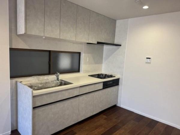 �L�b�`�� �������D���Ɋ������V�X�e���L�b�`����
