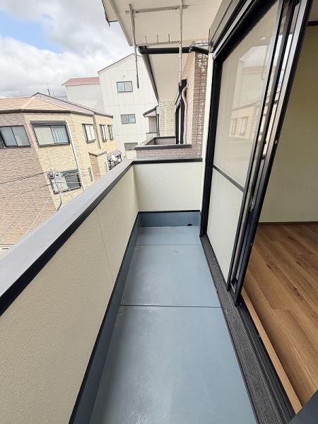 �o���R�j�[ -