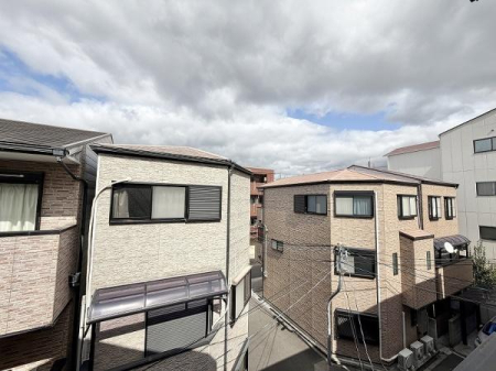 �Z�˂���̒��]�ʐ^ -