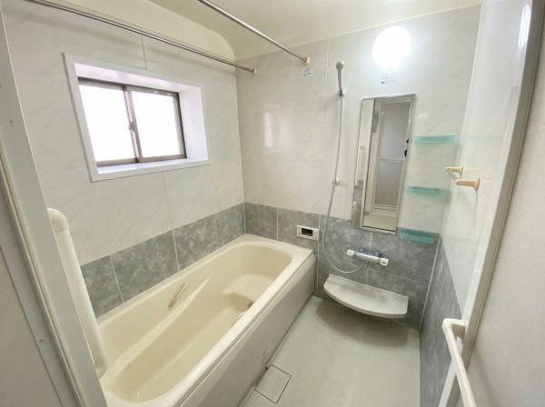 ���� ���ʐ^�͉Ƌ�������H���Ă���܂��B