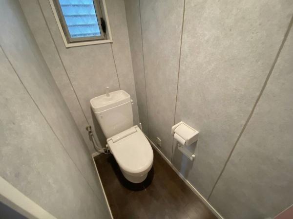 �g�C�� ���ʐ^�͉Ƌ�������H���Ă���܂��B