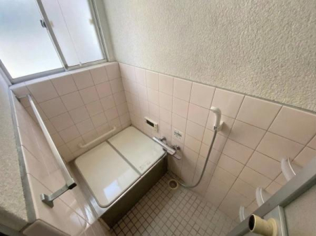 ���� ���ʐ^�͉Ƌ�������H���Ă���܂��B