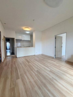 ���r���O ������肭�낰�郊�r���O�@���ʐ^�͉Ƌ�������H���Ă���܂��B