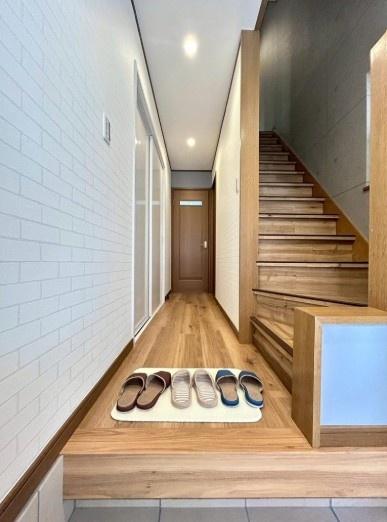 ���� �U�炩�肪���Ȍ��ւ���������