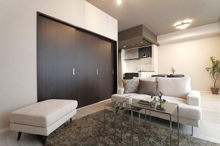 ���r���O -