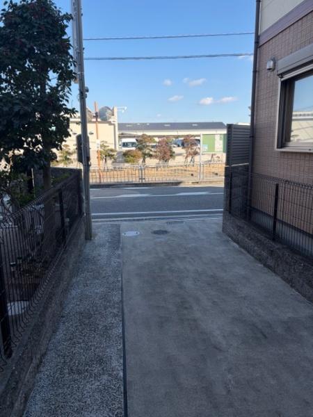 �O�ʓ��H�܂ތ��n�ʐ^ -