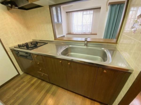 �L�b�`�� ���ʐ^�͉Ƌ�������H���Ă���܂��B