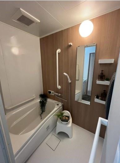 ���� ����̔��������o�X���[���I