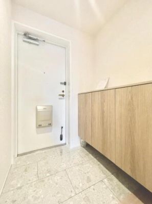 ���� �U�炩�肪���Ȍ��ւ���������̌��֎��[�t