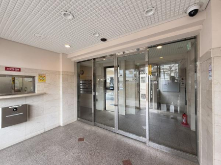 �G���g�����X -