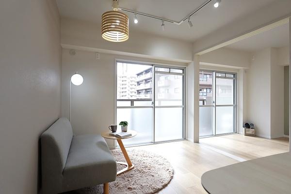 ���r���O -