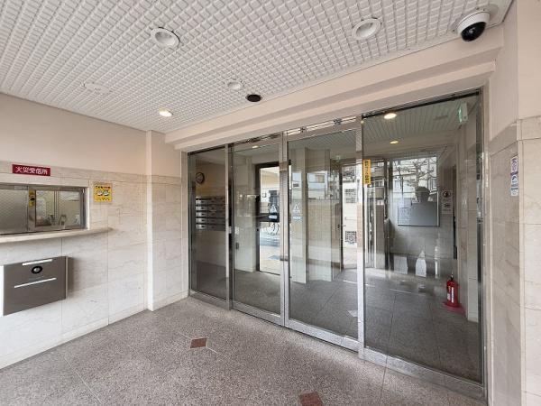 �G���g�����X -