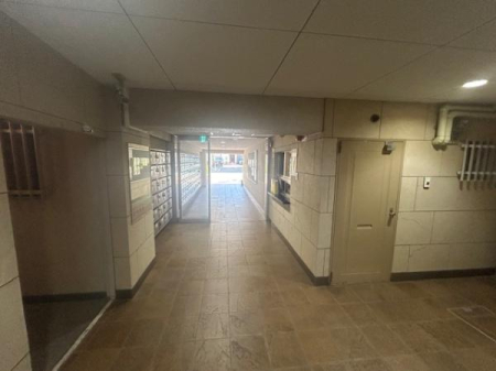 ���r�[ �������ɂ��ӂꂽ�G���g�����X���r�[�ł���