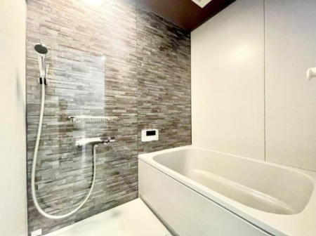 ���� ����̔��������o�X���[���I