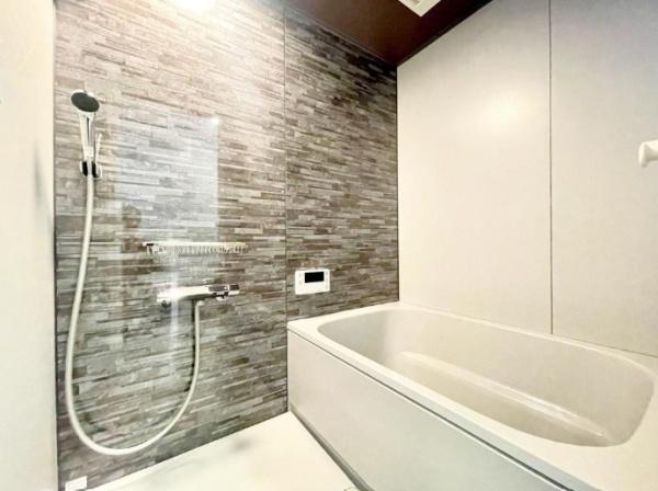 ���� ����̔��������o�X���[���I