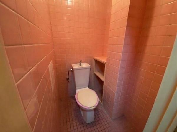 �g�C�� ���ʐ^�͉Ƌ�������H���Ă���܂��B