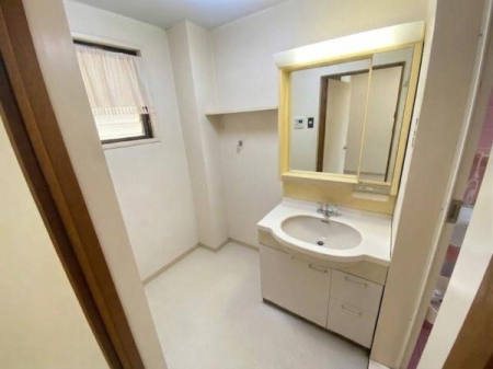 ���ʑ�E���ʏ� ���ʐ^�͉Ƌ�������H���Ă���܂��B