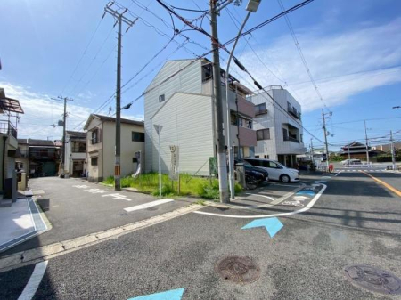 �O�ʓ��H�܂ތ��n�ʐ^ -