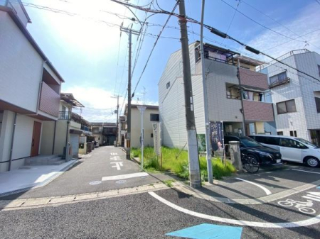 �O�ʓ��H�܂ތ��n�ʐ^ -