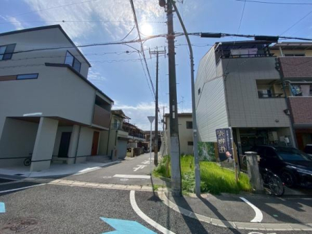 �O�ʓ��H�܂ތ��n�ʐ^ -