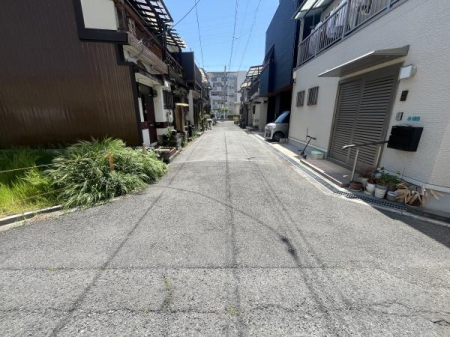 �O�ʓ��H�܂ތ��n�ʐ^ -