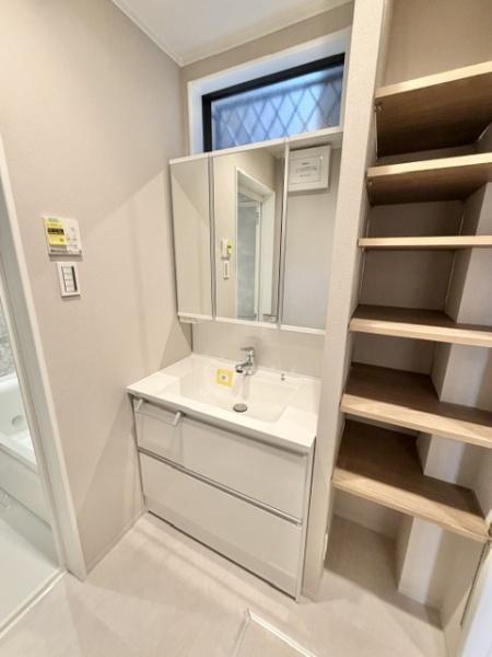 ���ʑ�E���ʏ� �O�ʋ��V�����h�����ʑ�