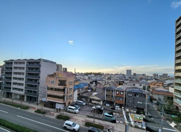 �Z�˂���̒��]�ʐ^ -
