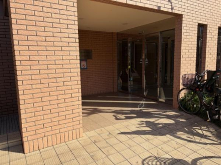 �G���g�����X �I�[�g���b�N�ݔ�������Z�L�����e�B�[�ʂł����S���ĕ�点��Z�܂���