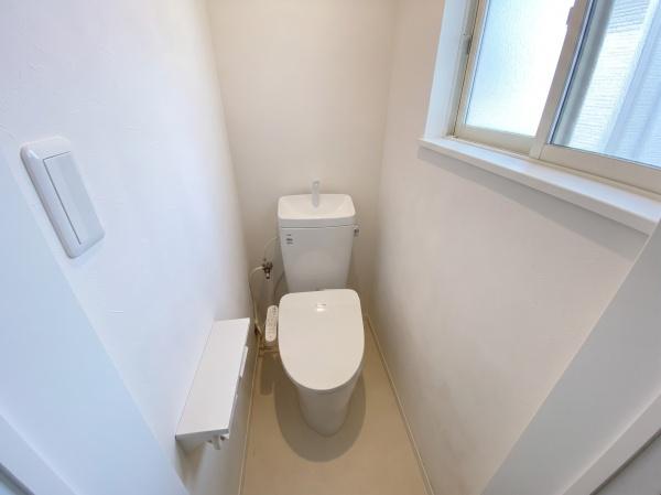 �g�C�� ���ʐ^�͉Ƌ�������H���Ă���܂��B