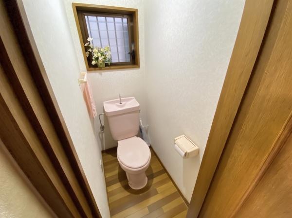 �g�C�� ���ʐ^�͉Ƌ�������H���Ă���܂��B