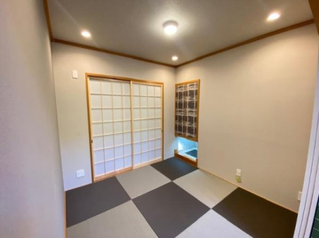 �a�� -