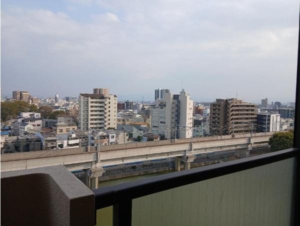 �Z�˂���̒��]�ʐ^ -