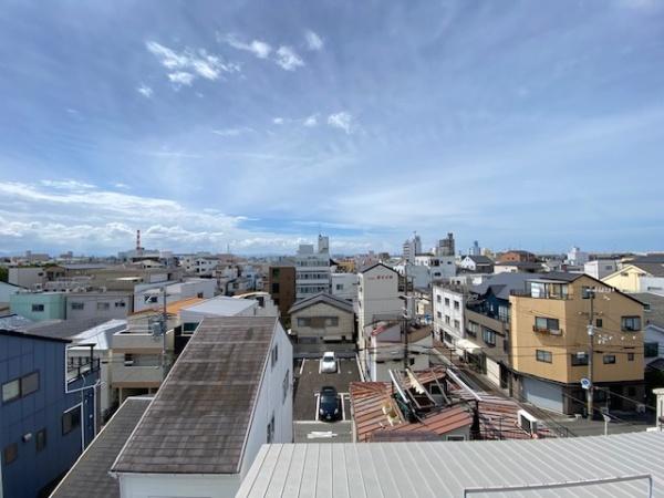 �Z�˂���̒��]�ʐ^ -