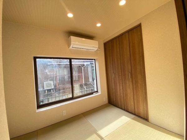 �a�� -