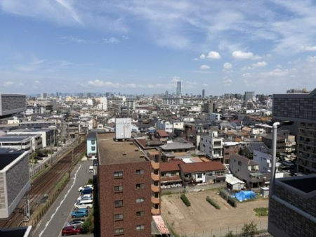 �Z�˂���̒��]�ʐ^ ���ׂ̃n���J�X�������܂��B