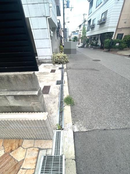 �O�ʓ��H�܂ތ��n�ʐ^ -