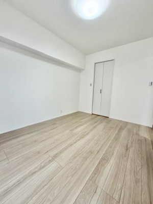 �m�� �N���[�[�b�g�t�̗m��