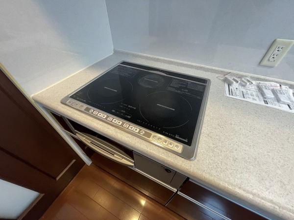 �L�b�`�� IH�N�b�L���O�q�[�^�[�͉΂��g��Ȃ����߈��S