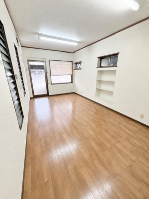 ���̑� ���啉�S�ɂăK���[�W�ɕύX�\�ł��B�i���󎖖����j